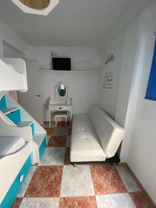Apartamento Silda Torre Del Mar Ngoại thất bức ảnh
